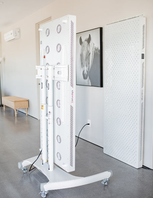 MitoPRO Commercial X Full-Body Bundle | Immage of two red light therapy panels facing eachother 